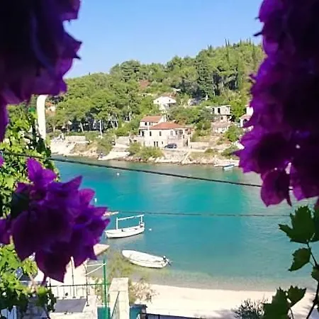 Rogac 3* Solta Island