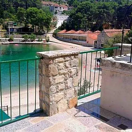 Rogac Отель Solta Island